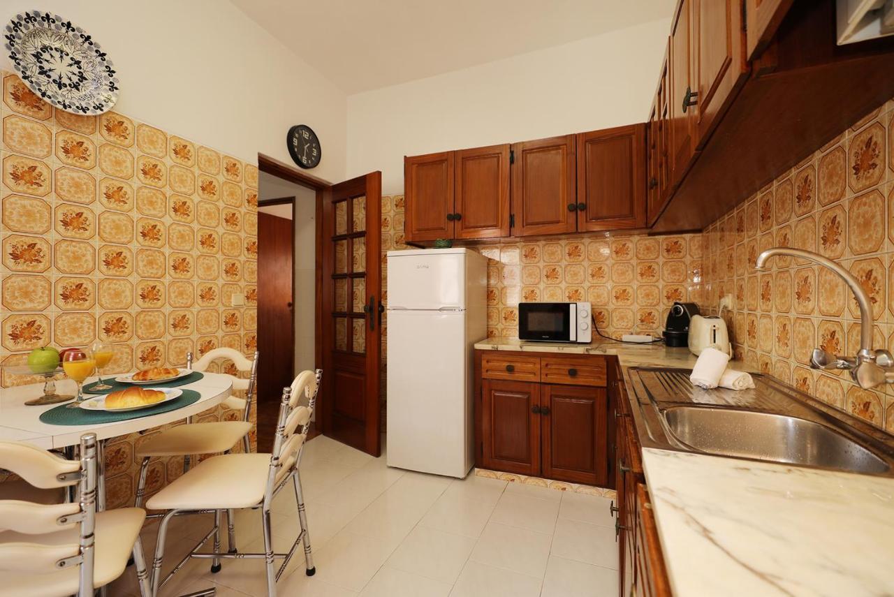 B91 - Bairro Apartment In Лагуш Экстерьер фото